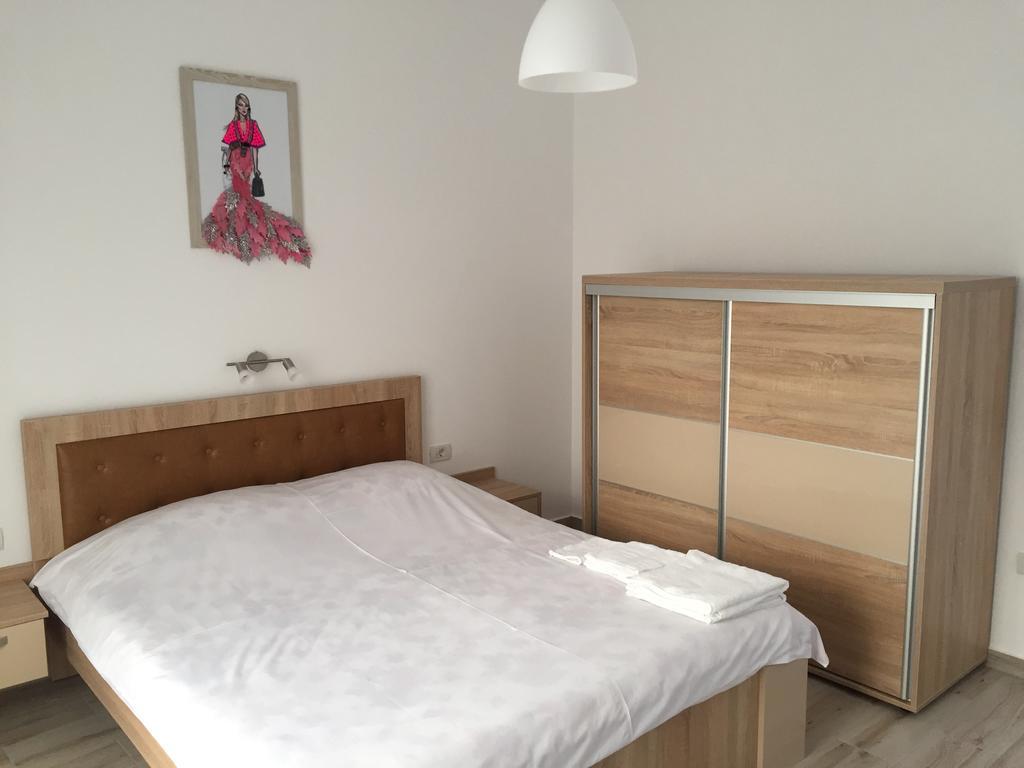 Hotel Aby Sunrise Orszowa Zewnętrze zdjęcie