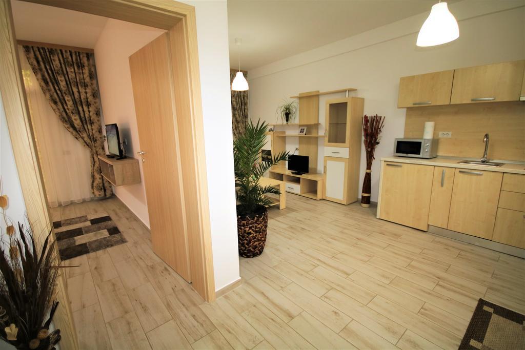 Hotel Aby Sunrise Orszowa Zewnętrze zdjęcie