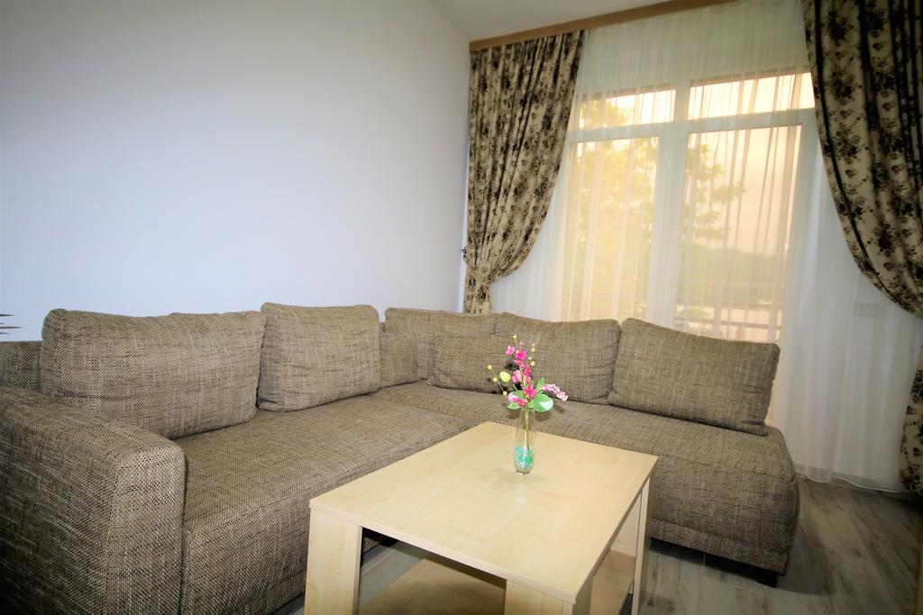 Hotel Aby Sunrise Orszowa Zewnętrze zdjęcie