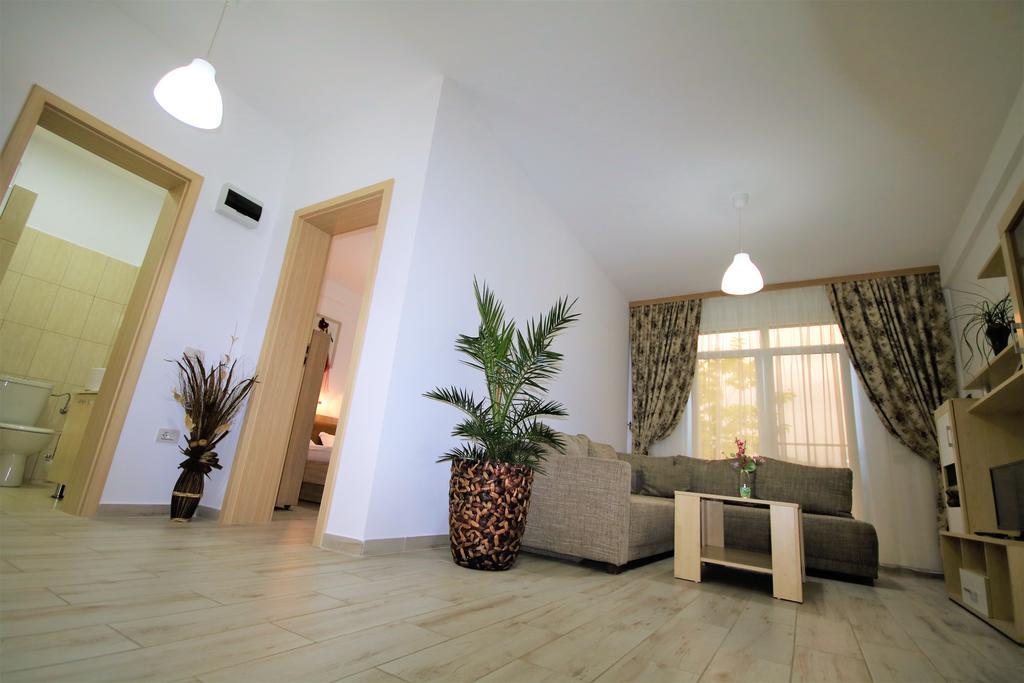 Hotel Aby Sunrise Orszowa Zewnętrze zdjęcie