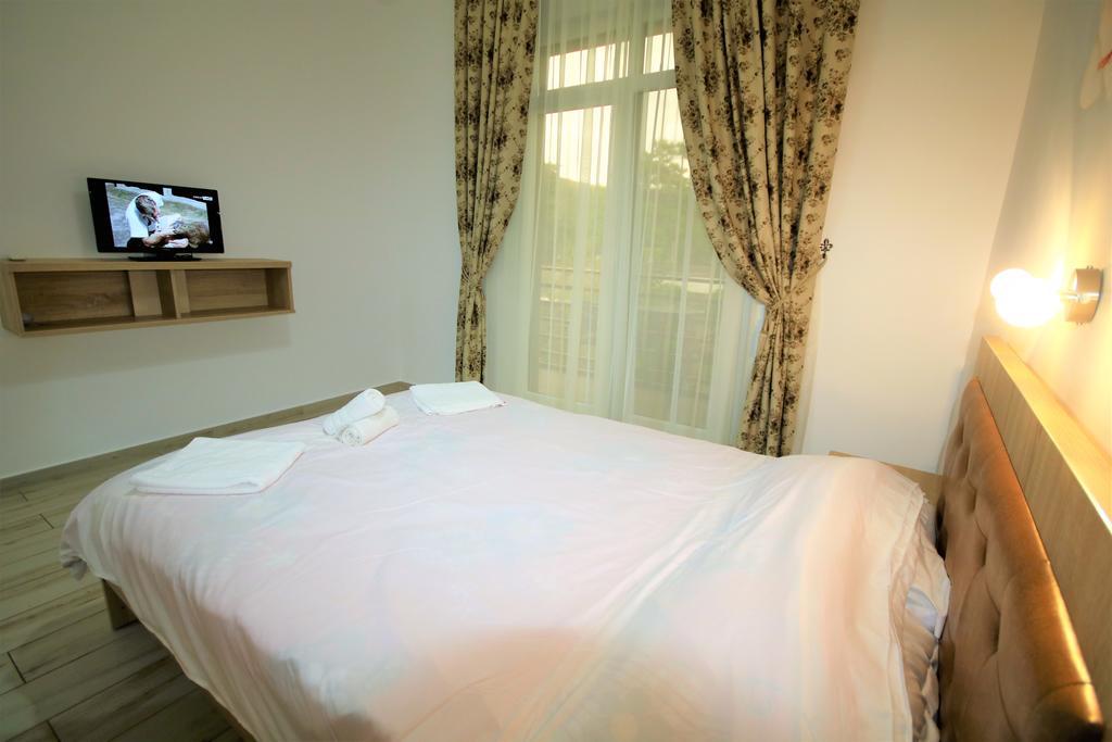 Hotel Aby Sunrise Orszowa Zewnętrze zdjęcie