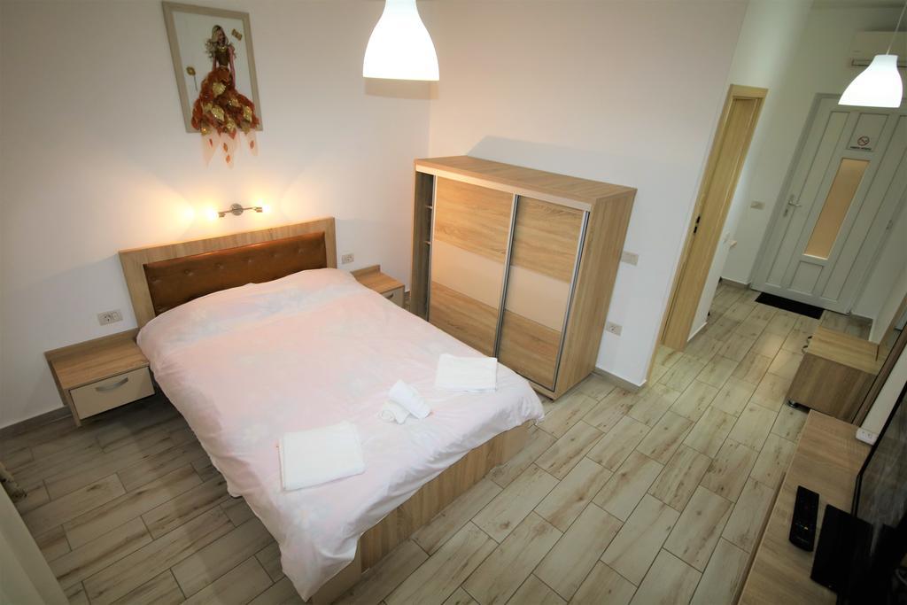 Hotel Aby Sunrise Orszowa Zewnętrze zdjęcie
