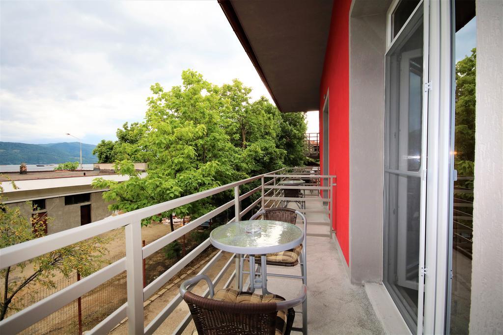 Hotel Aby Sunrise Orszowa Zewnętrze zdjęcie