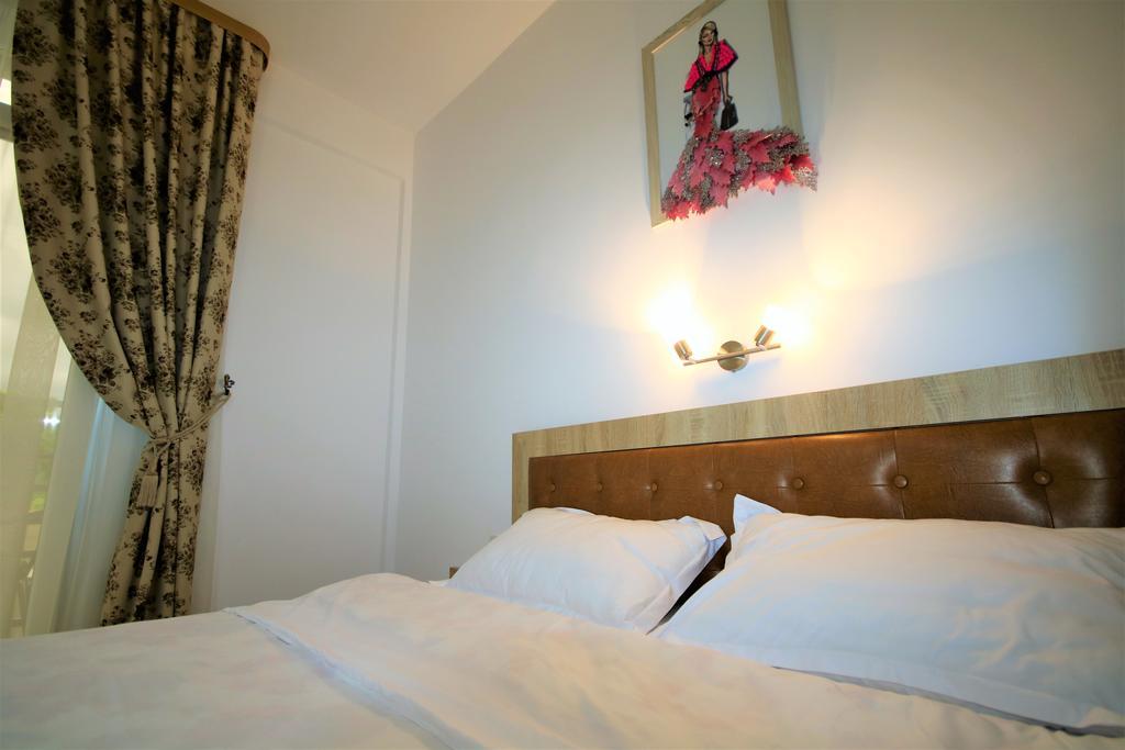 Hotel Aby Sunrise Orszowa Zewnętrze zdjęcie