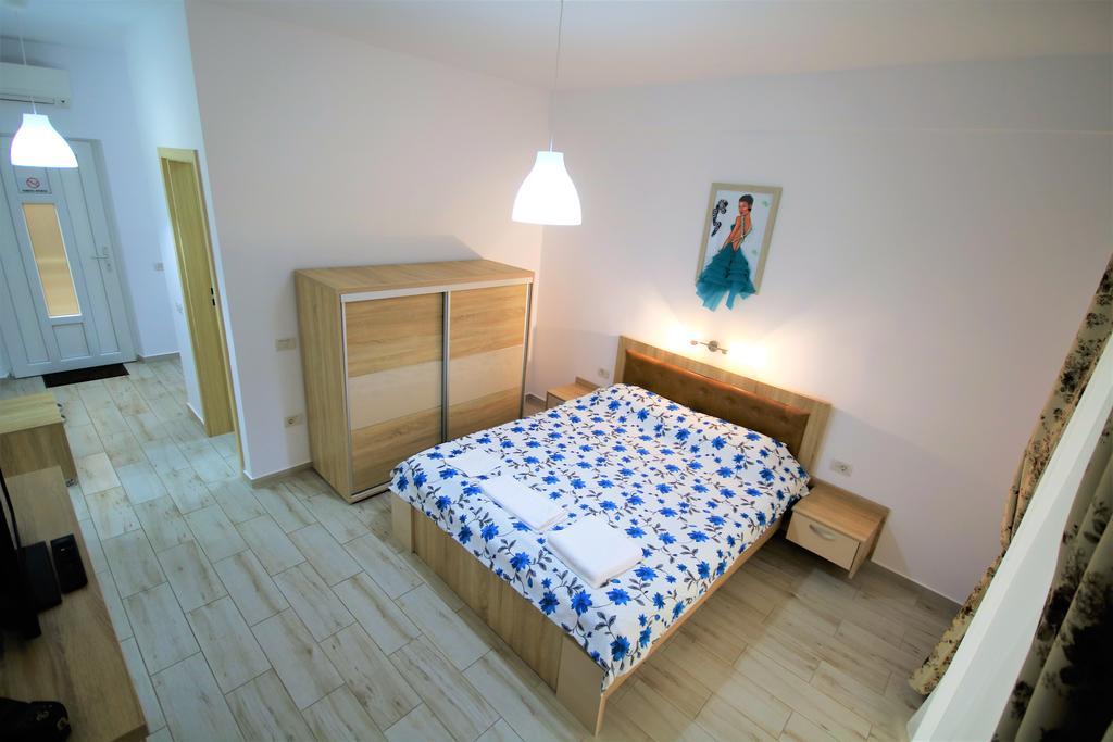 Hotel Aby Sunrise Orszowa Zewnętrze zdjęcie